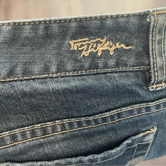 Tommy Hilfiger • Medium Rise Straight Leg Dark Wash Jeans - Picture 6 of 11